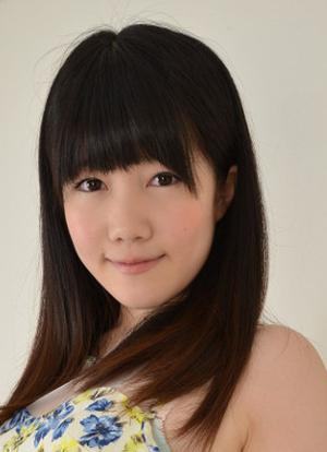 Momo Watanabe
